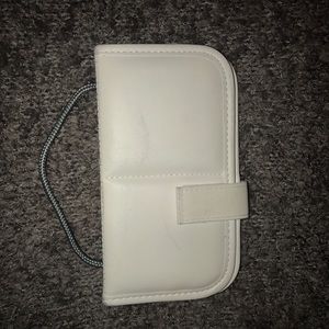 LAST CHANCE!! 3 DAYS!! Real Techniques Brush Case